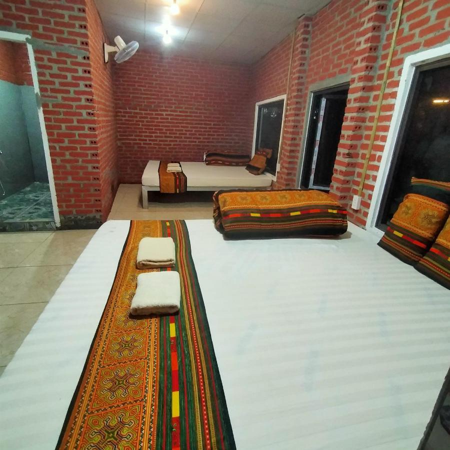 Du Gia Homestay Friendly Lang Cac ภายนอก รูปภาพ