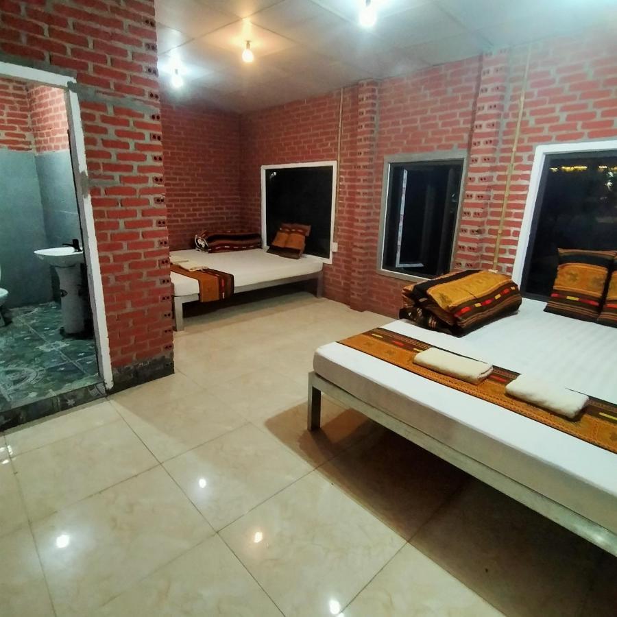 Du Gia Homestay Friendly Lang Cac ภายนอก รูปภาพ