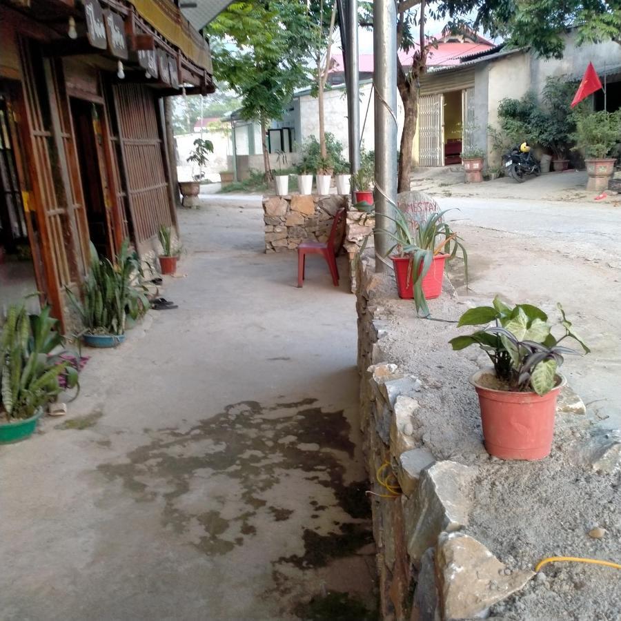 Du Gia Homestay Friendly Lang Cac ภายนอก รูปภาพ